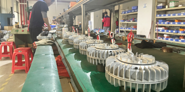 電纜卷繞機如何選擇高效磁粉制動器？