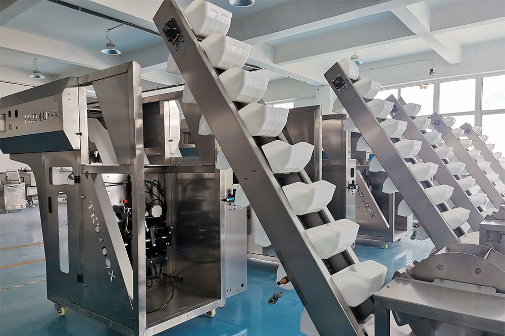 半自動濕粉條包裝機(jī) 半自動濕粉條包裝機(jī)