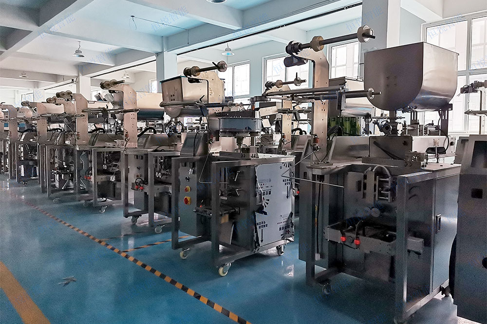 辣椒油自動包裝機結(jié)構(gòu)緊湊占地小