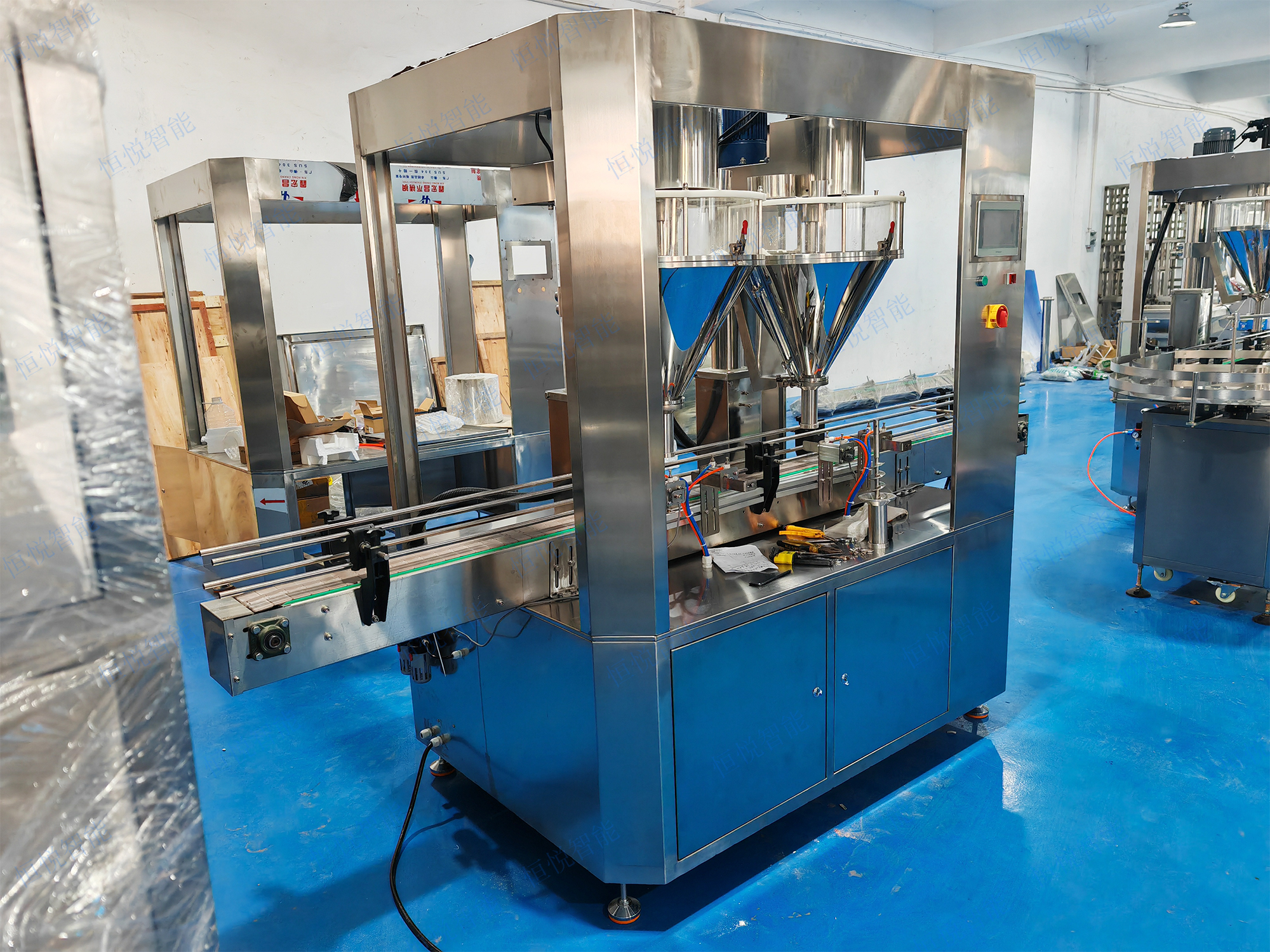 粉劑雙頭全自動(dòng)灌裝機(jī)，高效運(yùn)行潔凈包裝