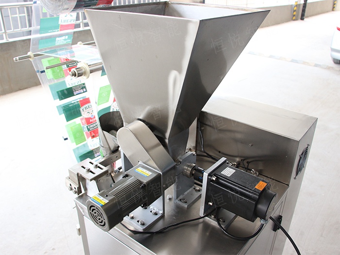 自動粉劑顆粒包裝機(jī)下料裝置