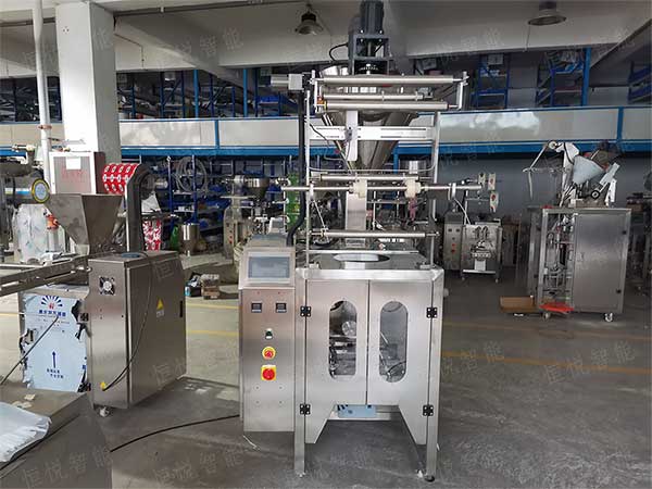 我司是河南顆粒粉末包裝機廠家，可根據(jù)需求定做機型